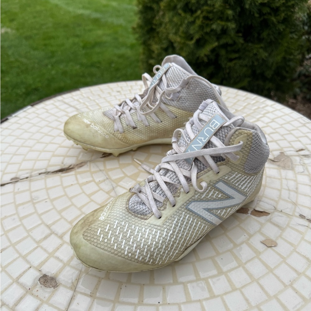 New Balance White and Gray Soccer Lacrosse Cleats Size 4.5